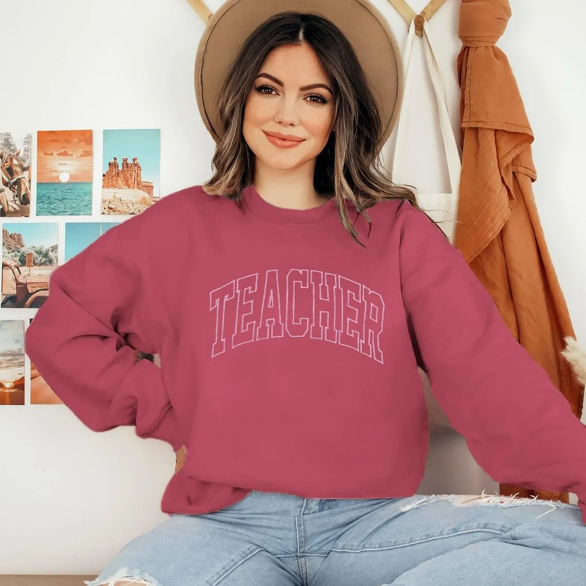 AIIWEIS Oversized Teacher Sweatshirt for Women Embroidered Teacher Letter Print Shirt Casual Crewneck Pullover Tops