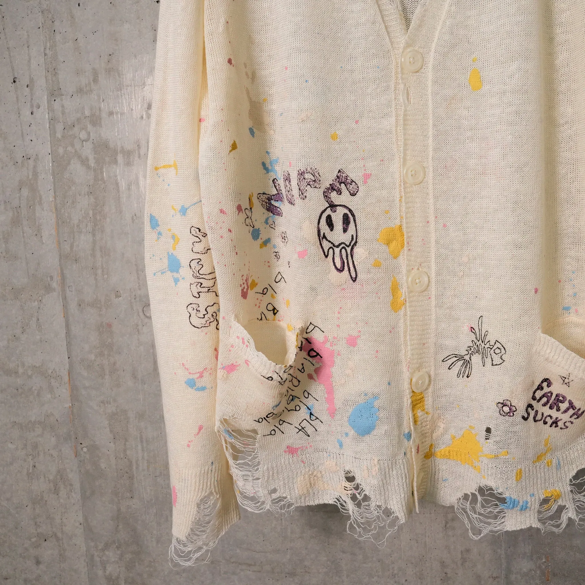 BOYFRIEND CARDIGAN / Y204B:CREAM WITH PAINT SPLATTER AND SCRIBBLES
