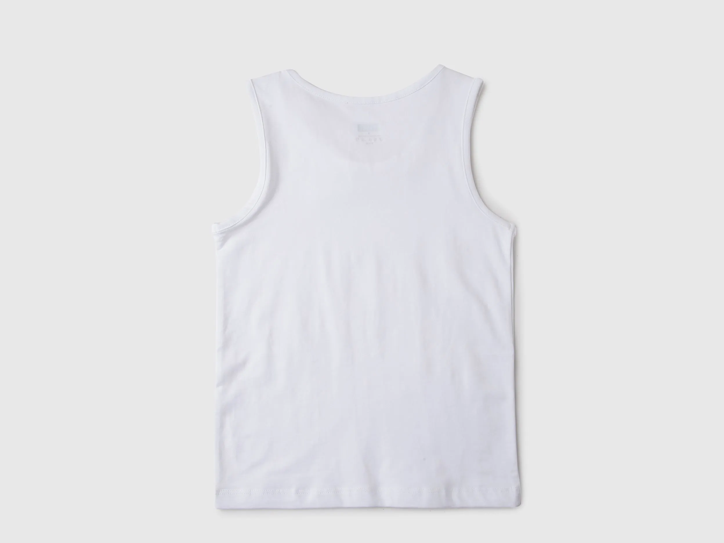 Pack of 2 Regular Fit Round Neck Solid Colour Vest