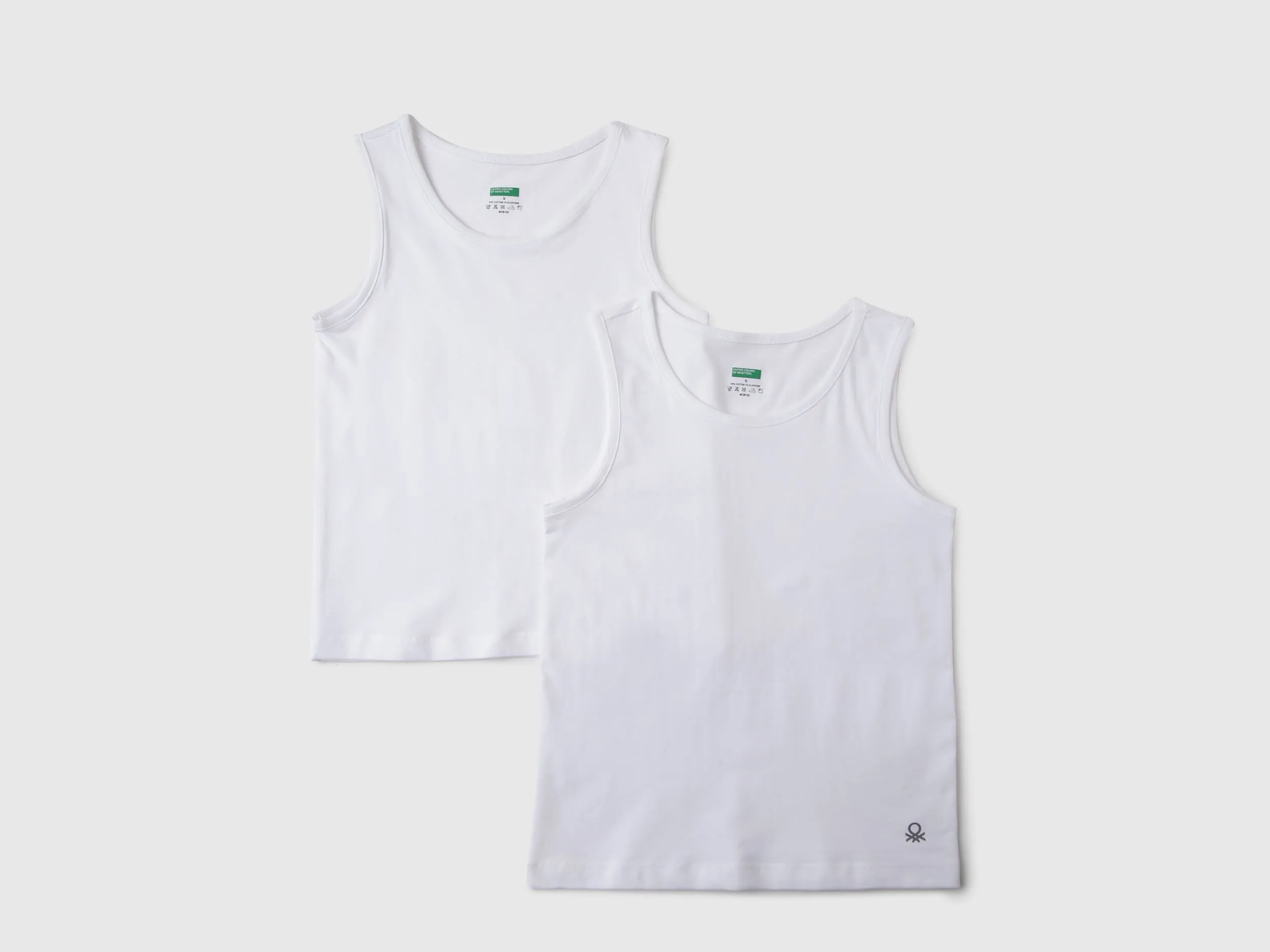 Pack of 2 Regular Fit Round Neck Solid Colour Vest