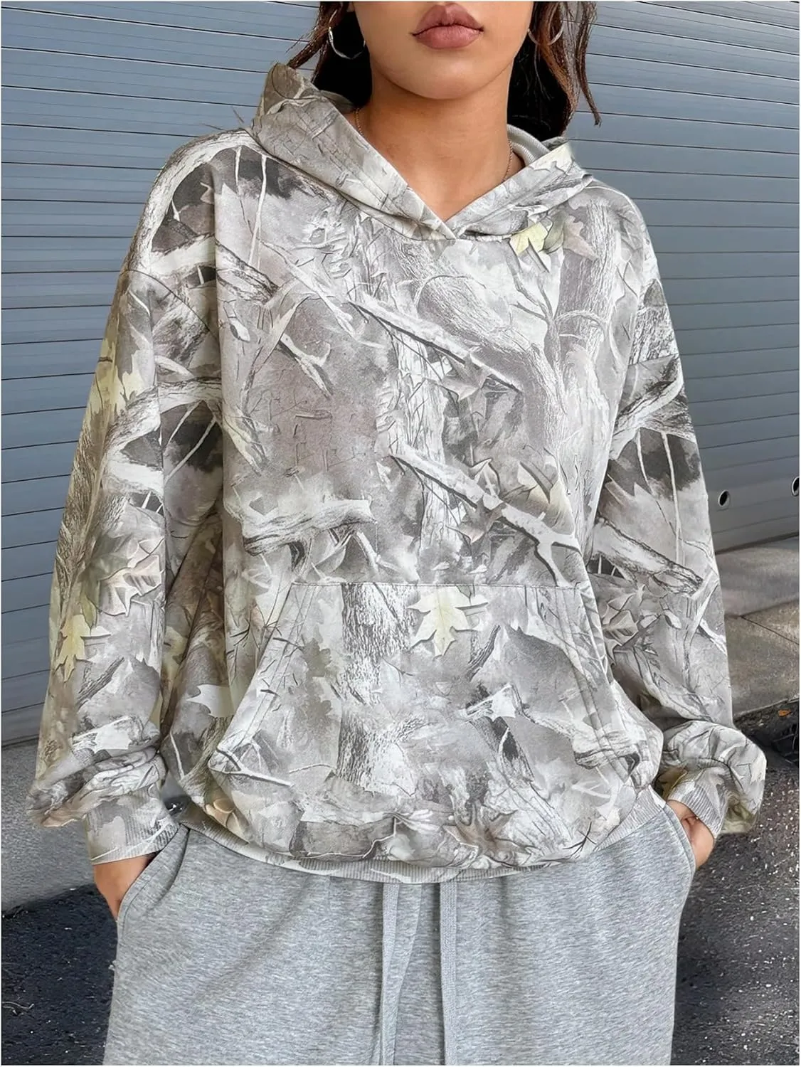SOLY HUX Women's Camo Print Oversized Hoodies Long Sleeve Drop Shoulder Pullover Tops with Pockets